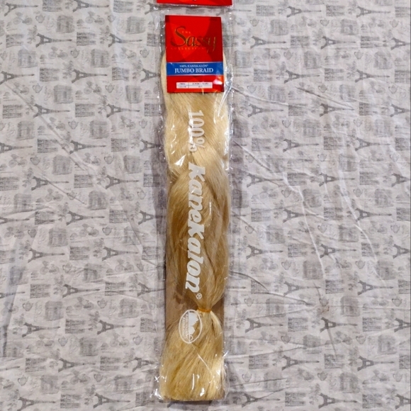 The Sassy Collection - 100% Kanekalon Jumbo Braid - 613 Blonde - 24" Extension - Picture 1 of 4